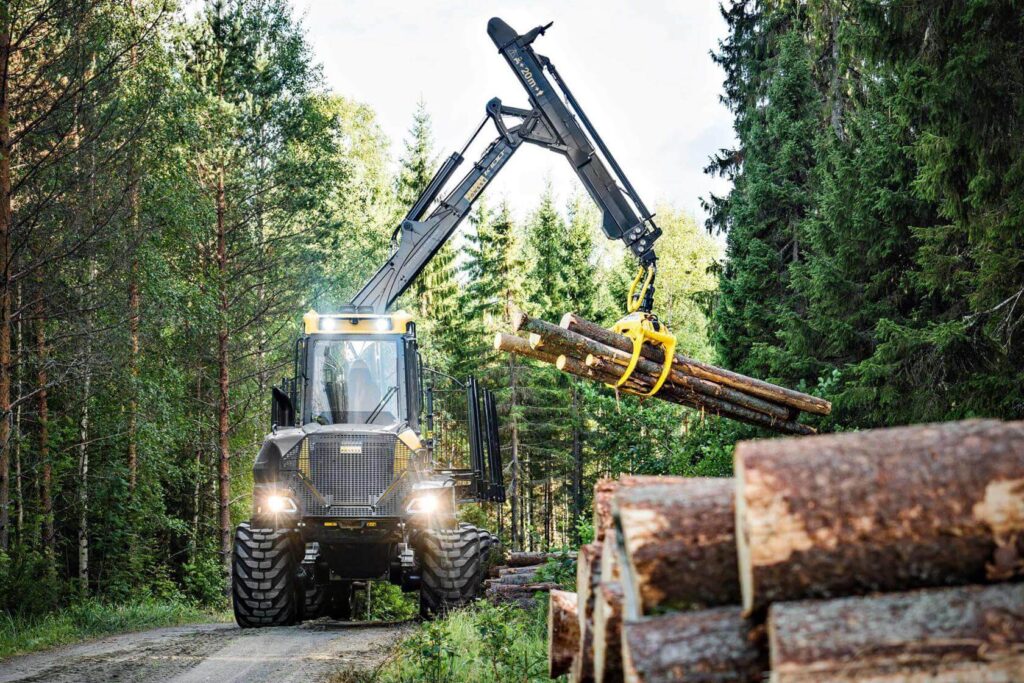 Rückezug PONSSE Bison im Einsatz