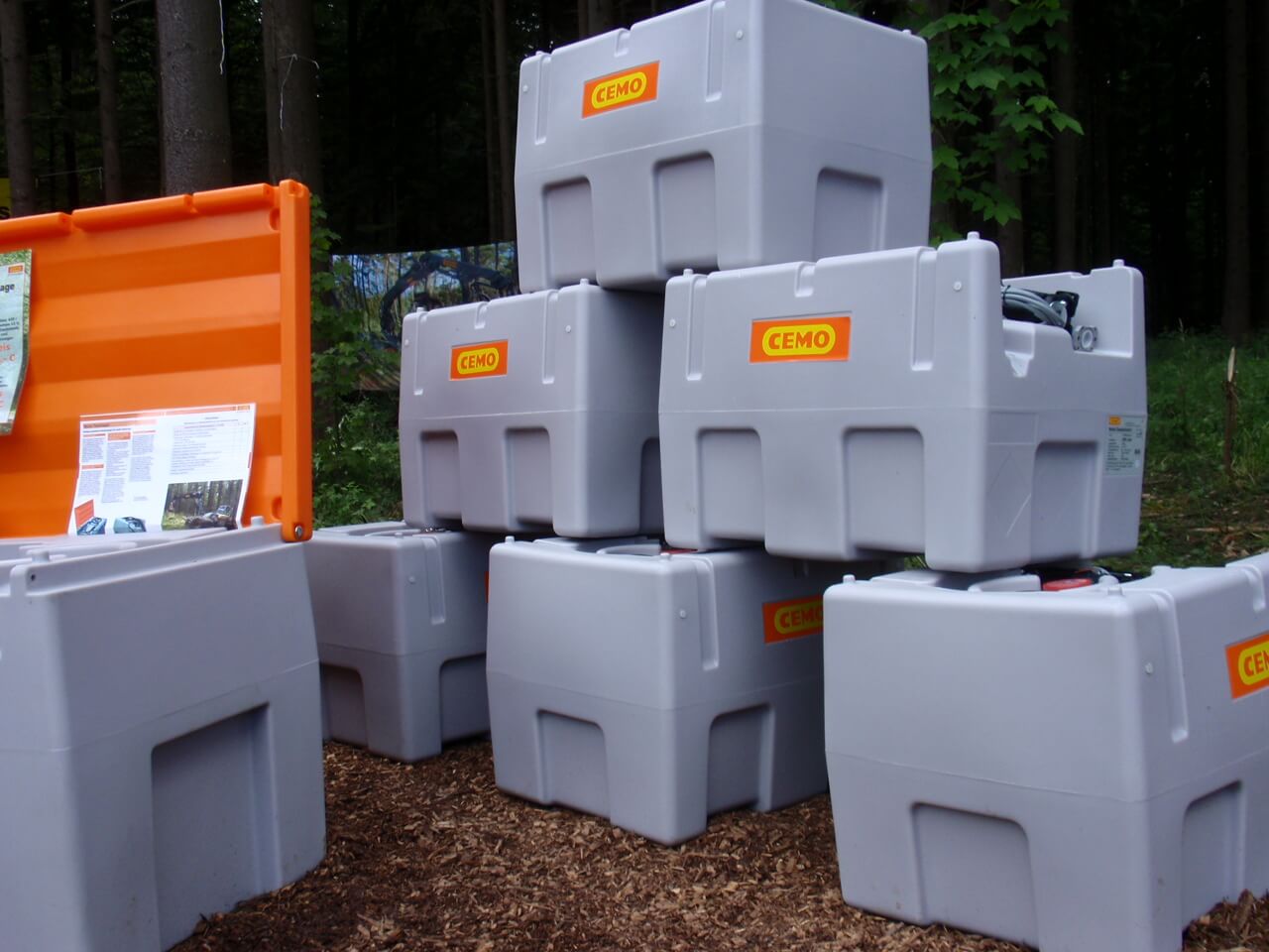 CEMO Tanks