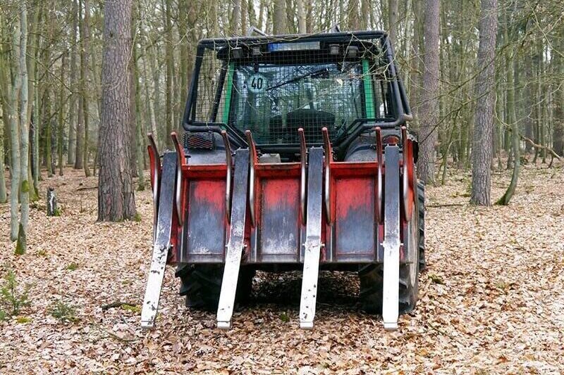 Räumfix zur Schlagabraumbeseitigung im Einsatz