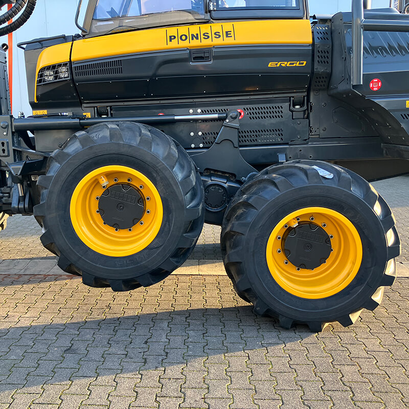 Herzog Forsttechnik Bogielift an PONSSE Ergo